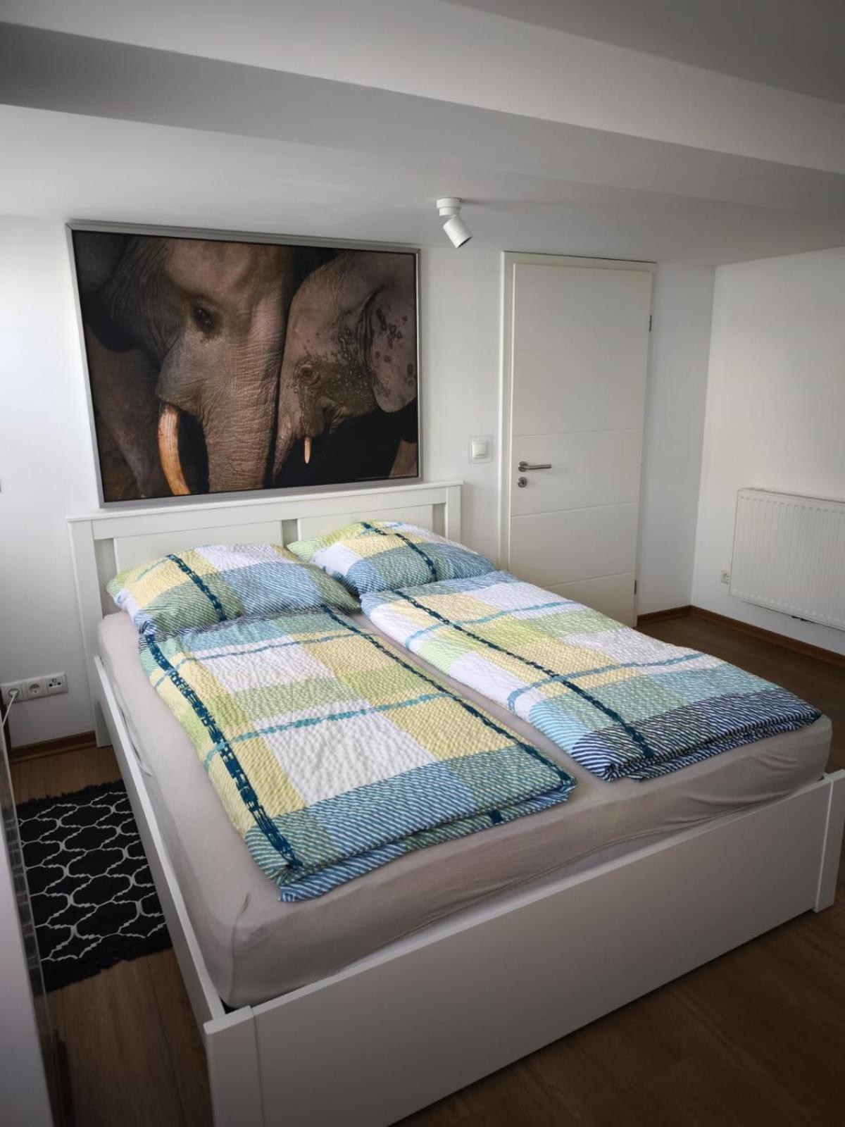 Wohnung In Muelheim-Kaerlich Exteriör bild