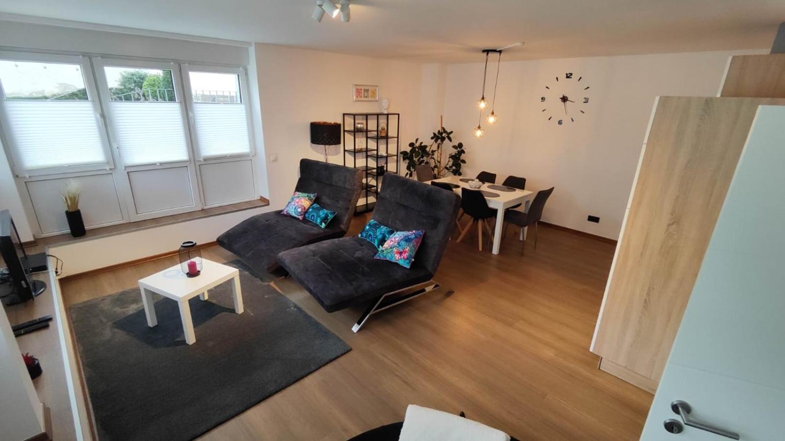 Wohnung In Muelheim-Kaerlich Exteriör bild